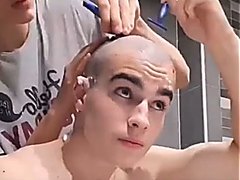 Timelapse of twink shaving his head