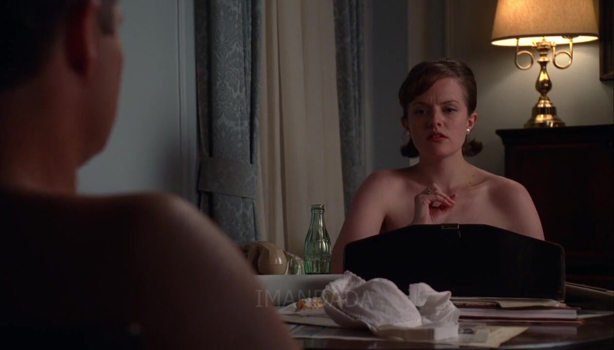 Mad Men S04E06 Female Co Worker Stuck in The 50s Ridicules Cocky Guy's Size