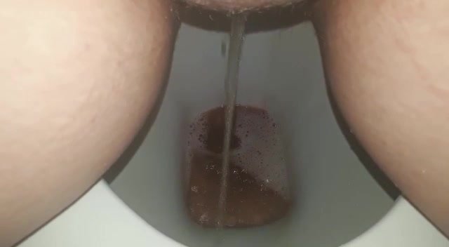 Ex girlfriend pee with period dripping