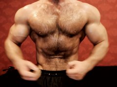 Hairy and sweaty Muscle flex