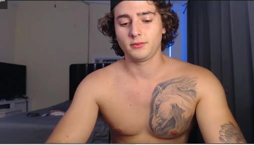 cute and sexy straight mateo on cam