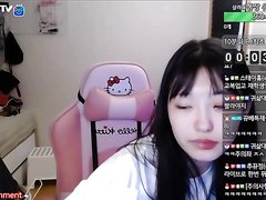 korean girl farting - video 10
