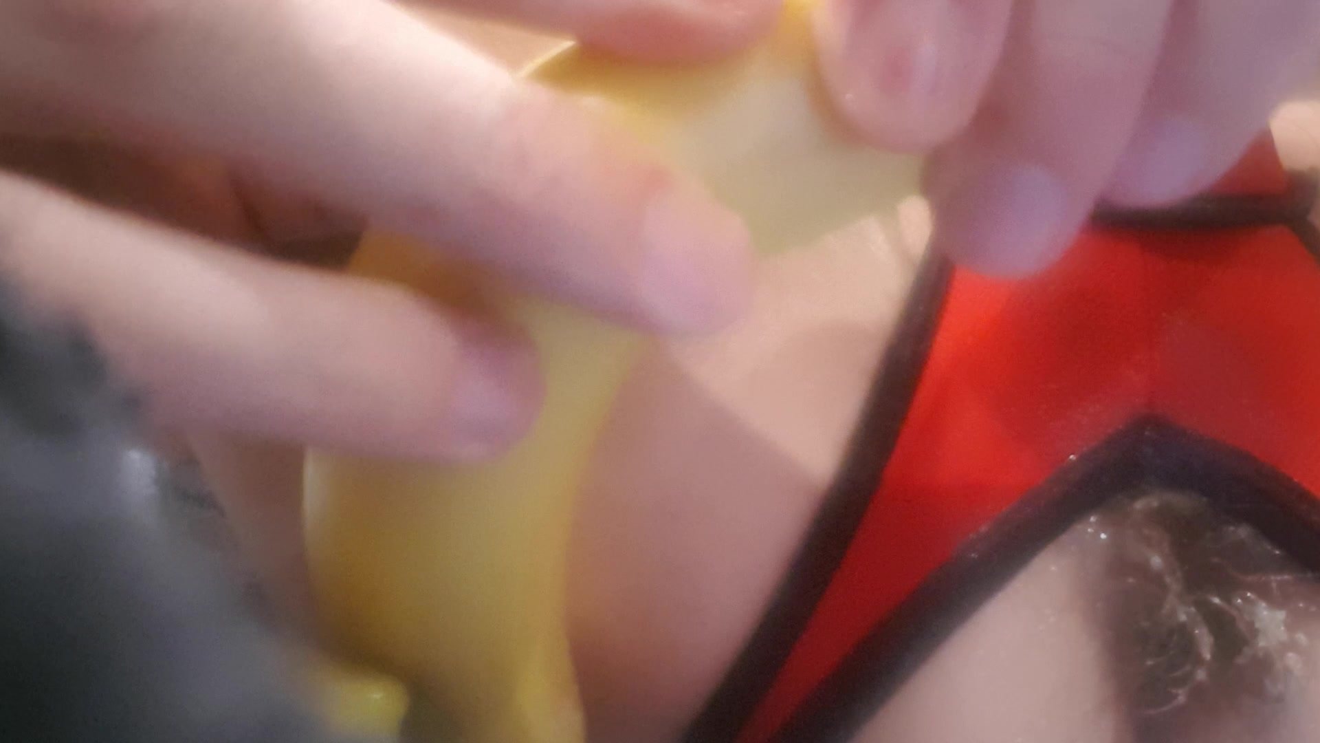 Bannana play tightbhole hairy hole breed me use me