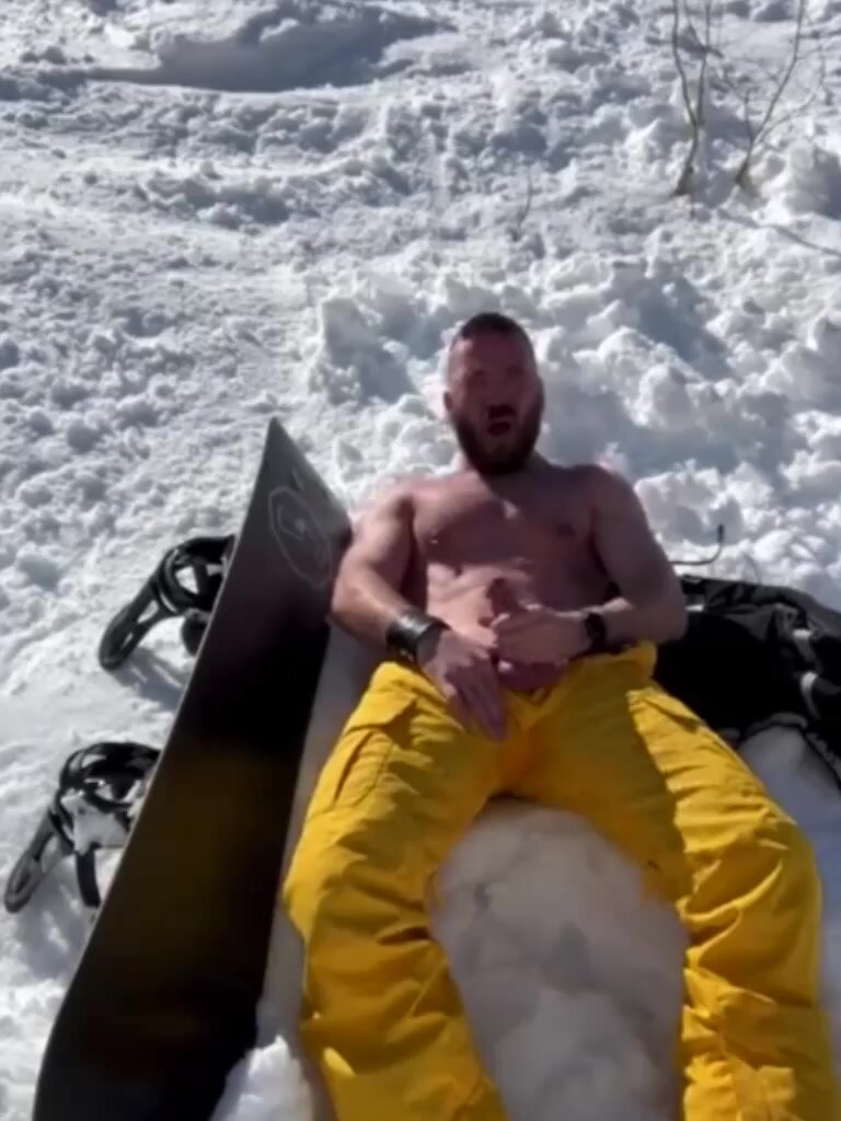 a Wank in the Snow - Part 2