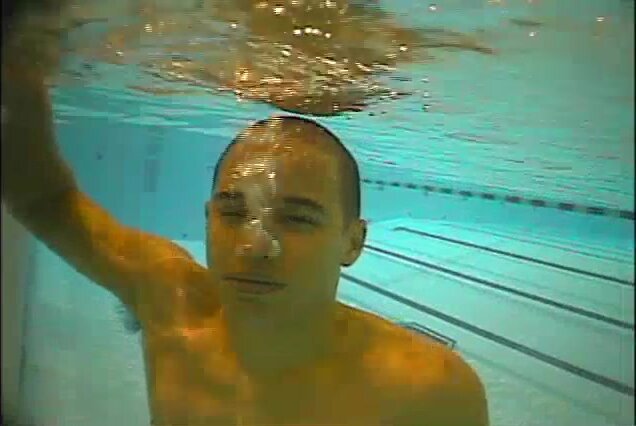 Barefaced cutie letting his air out underwater - video 8