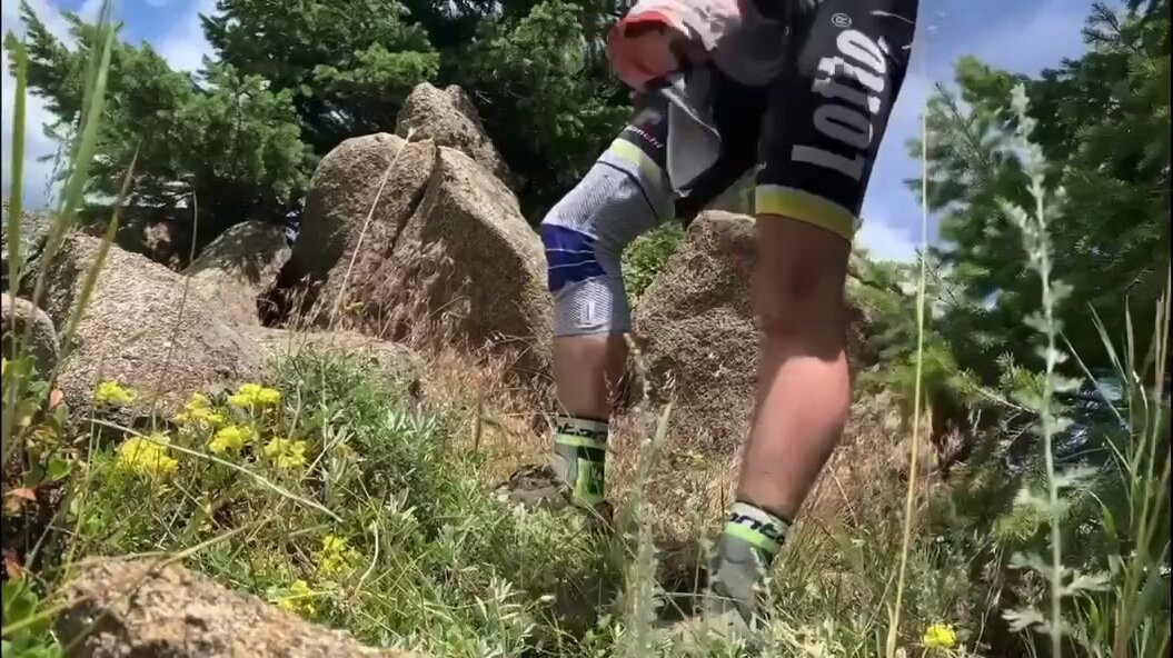 Cycling & Wanking / Public Cum!