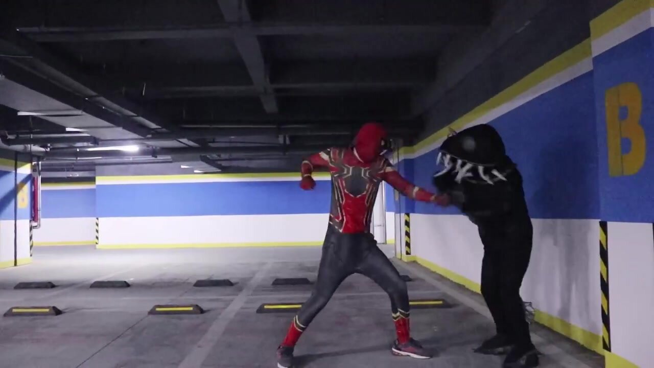 spiderman gutpunch2