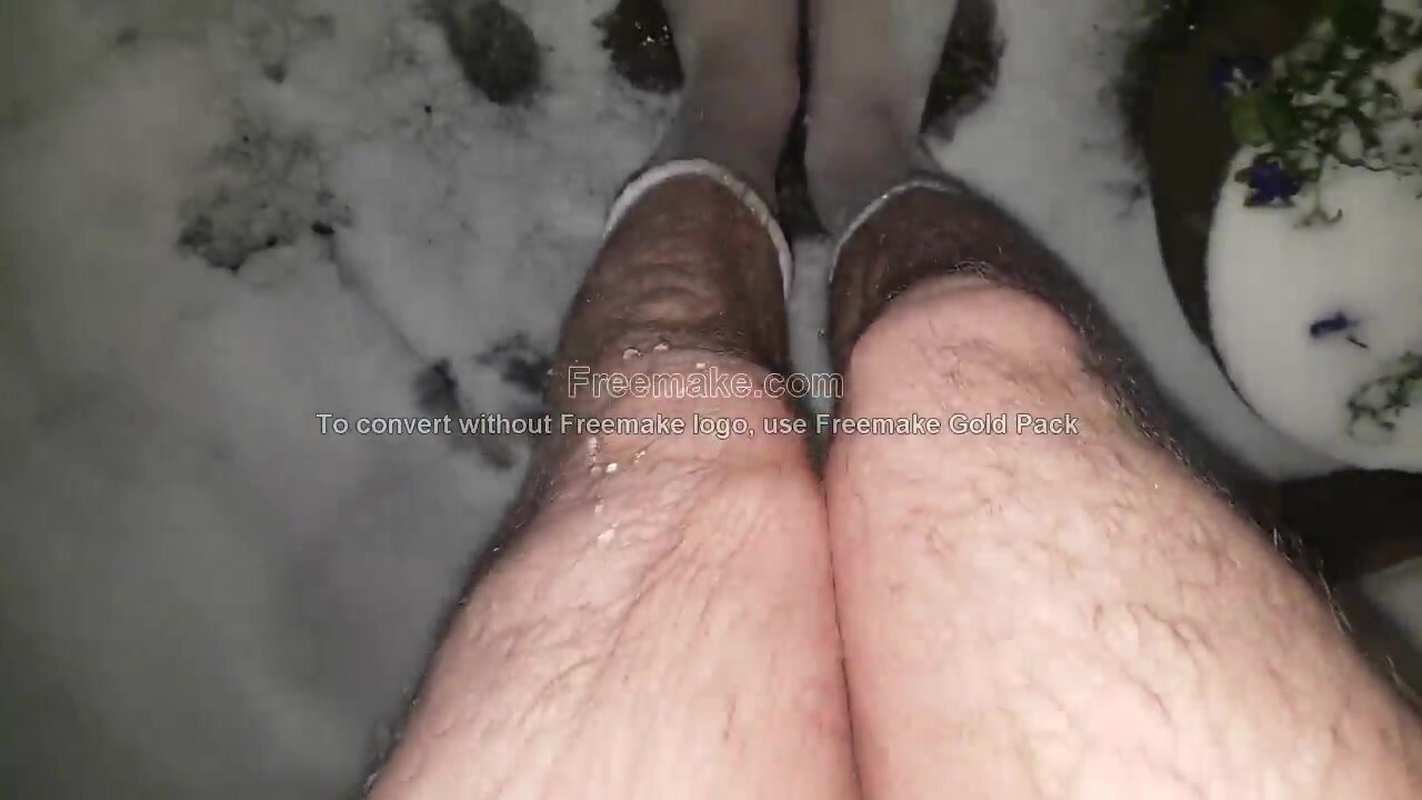 Boxers Piss In The Snow