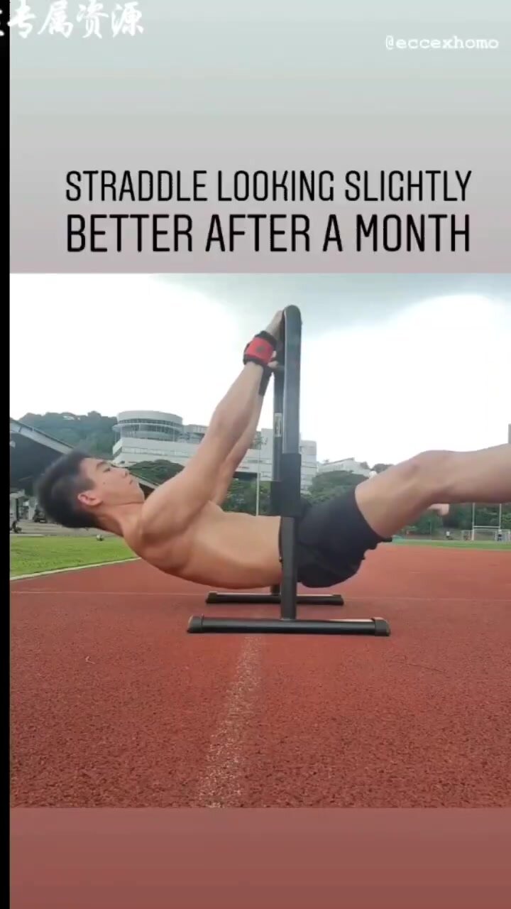 hot singapore uni twink with perfect face and body
