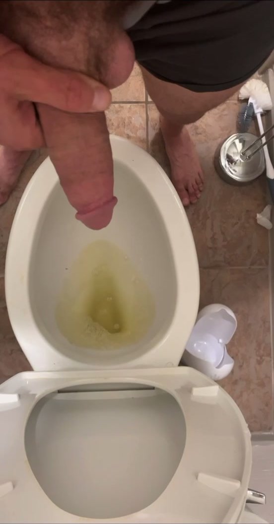 Str8 Morning Piss & Soap Jerkoff! Cums.