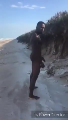 pissing on the beach - video 2