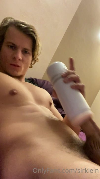 sexy muscle french boy cum