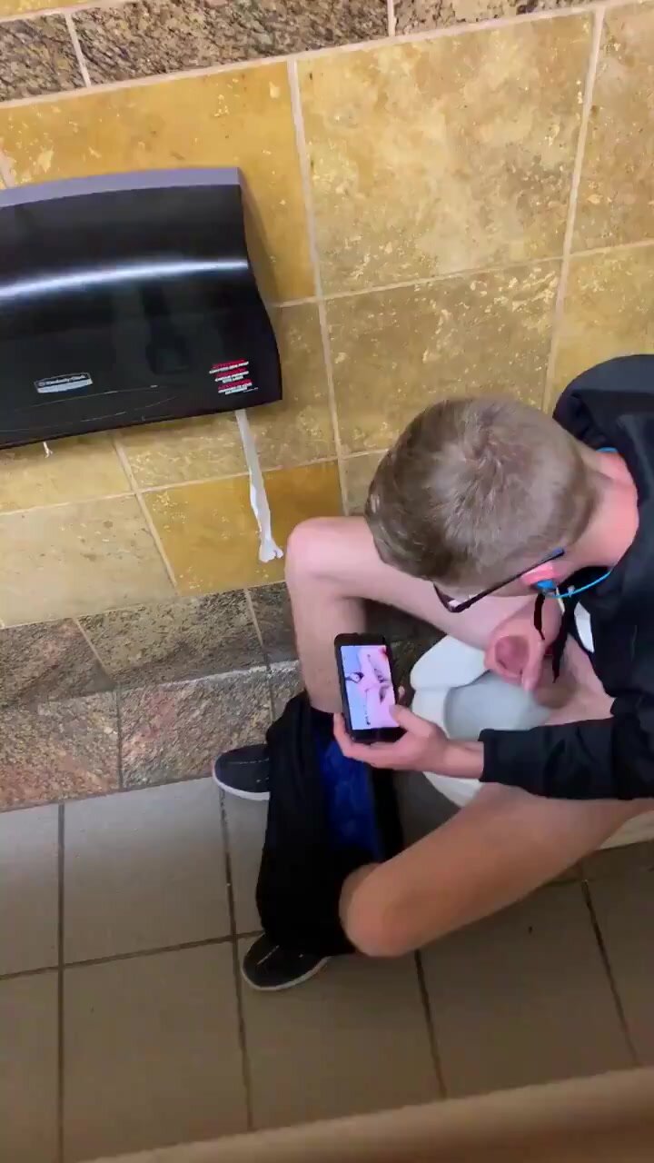spy gay toilet