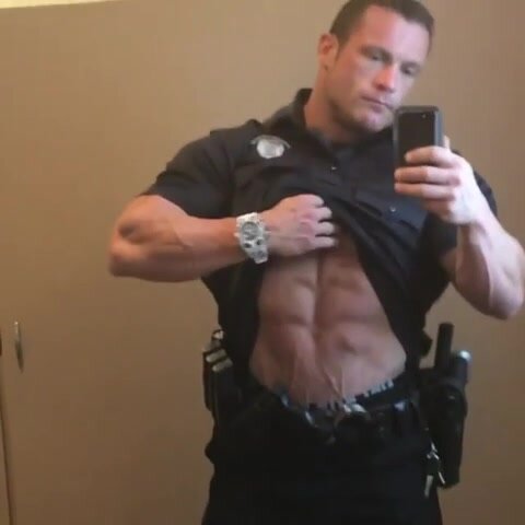 Muscular Str8 Hunky Cop!