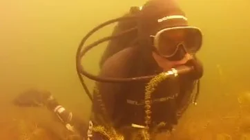 Underwater scuba diving solo masturbation - ThisVid.com