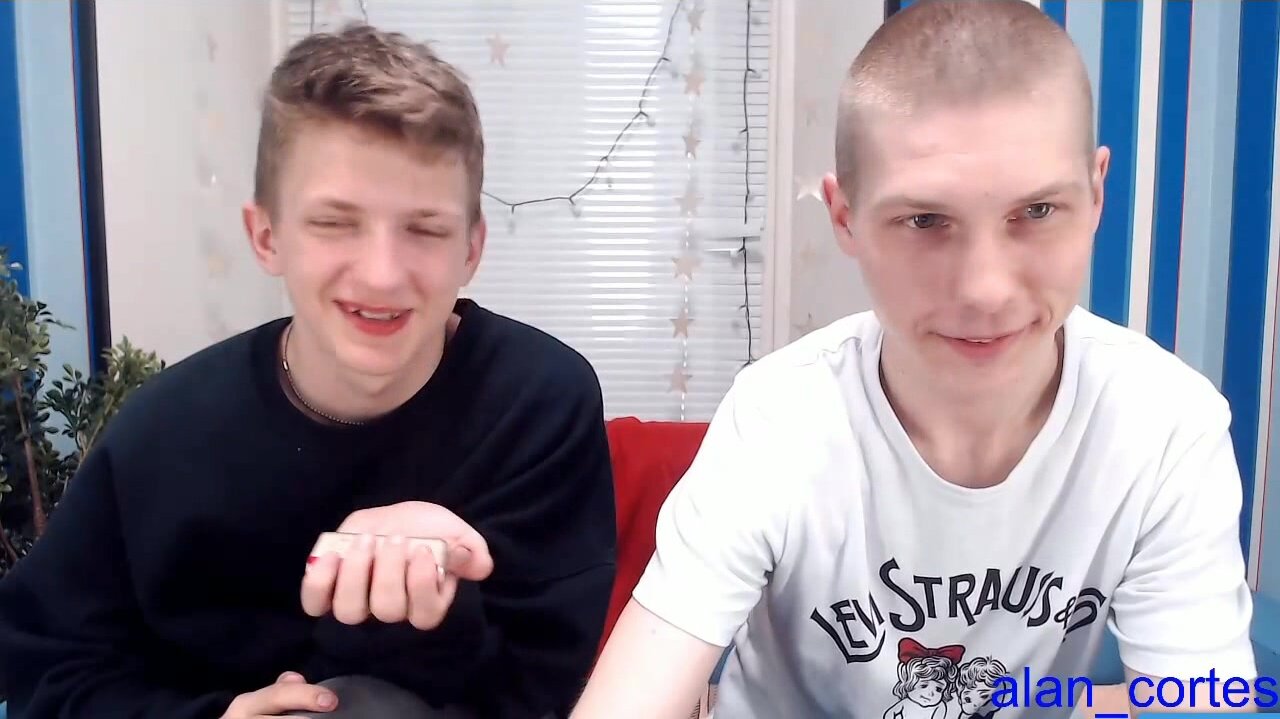 Video: Two sexy straight russian boys on cam - ThisVid.com