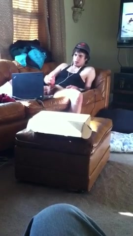Wanking in front of Friend