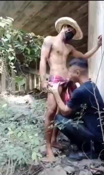 pinoy sucking his cousin