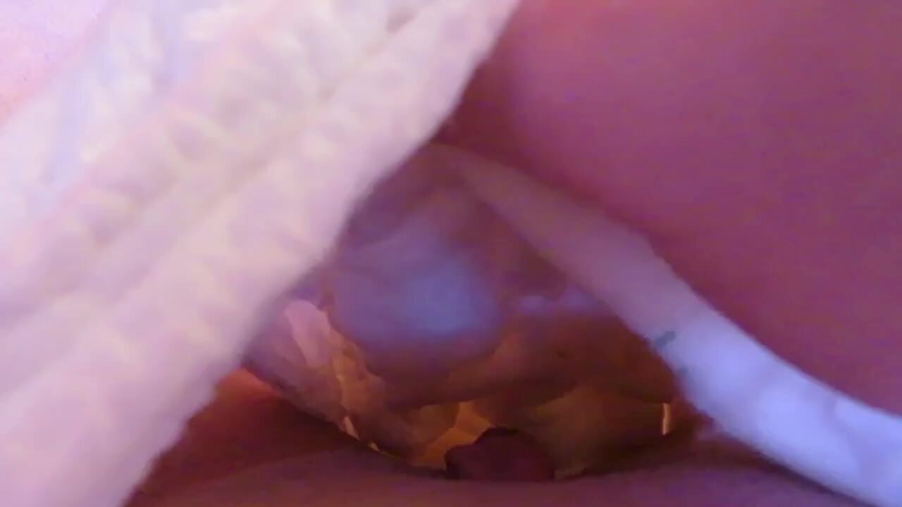 Closeup pullup pee