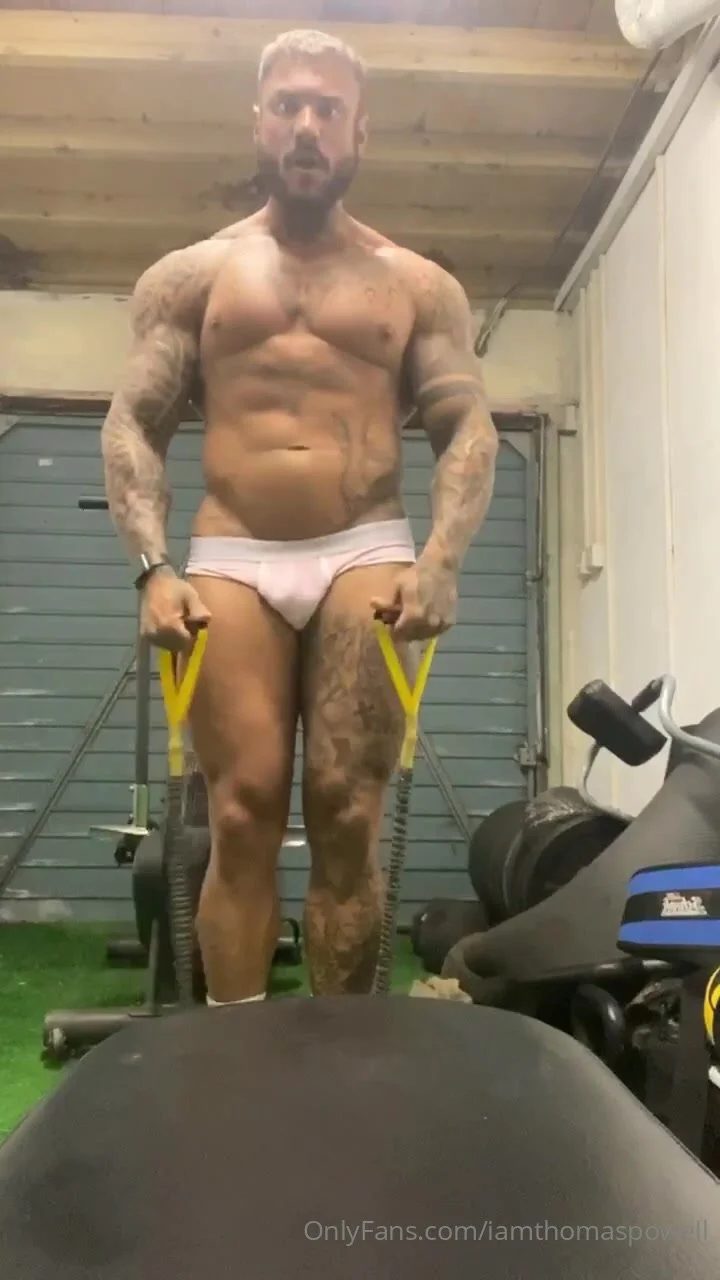 Muscled Guys: EN EL GYM CON IAM - ThisVid.com