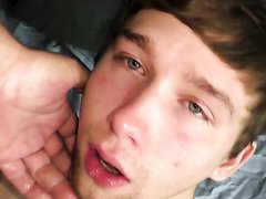 Twink struggled receiving daddy's raw cock