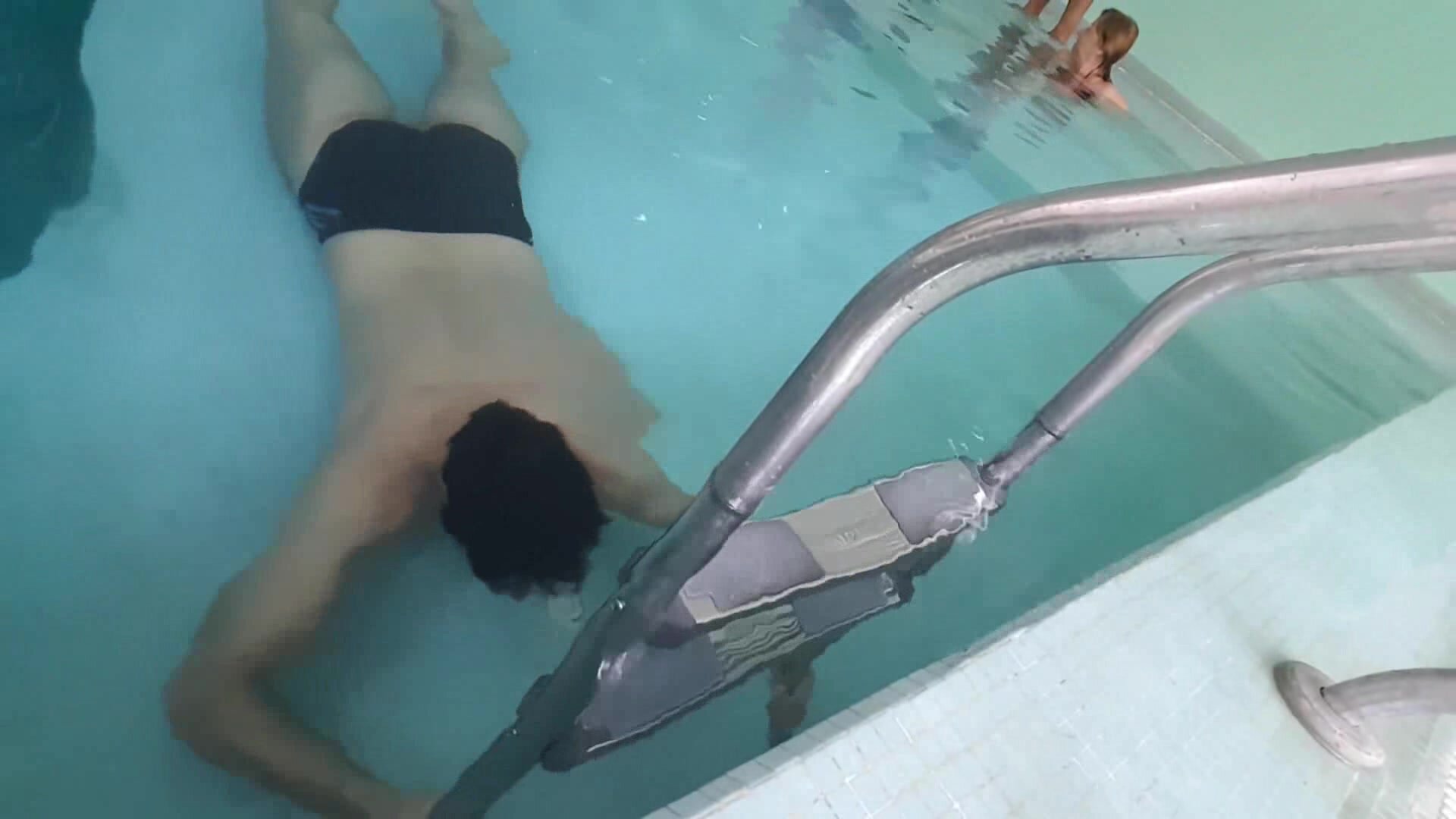 Speedo guy's underwater static breathold