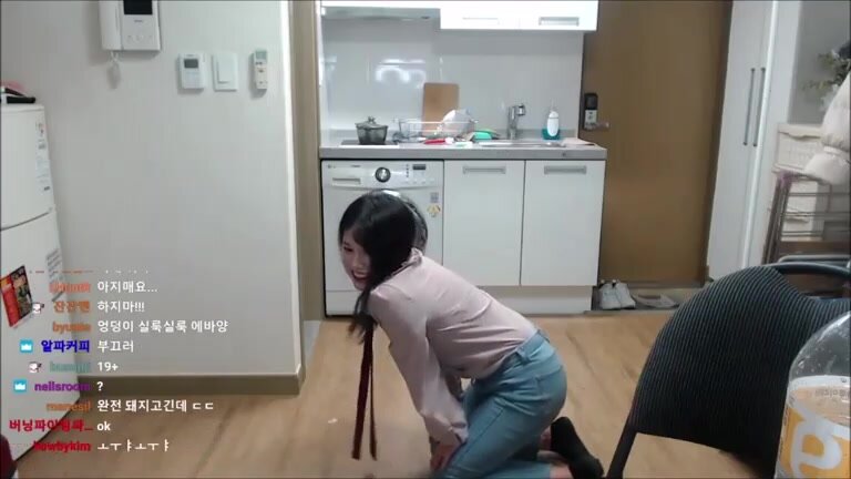 korean girl burping and farting