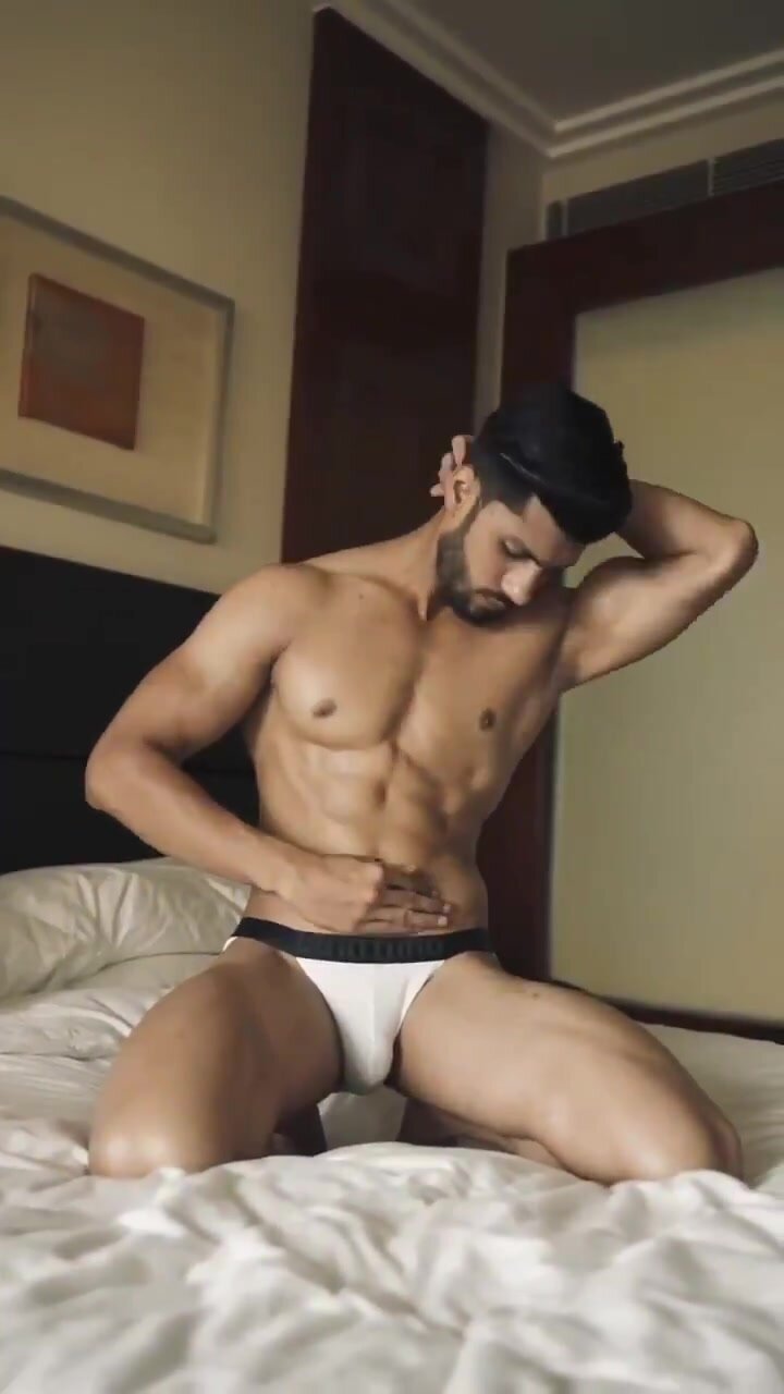 Sexy bulge 267 indian