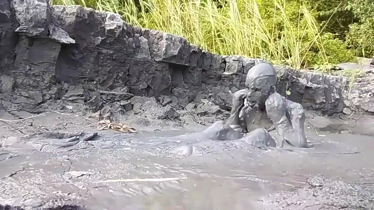 Mud Bath - video 2