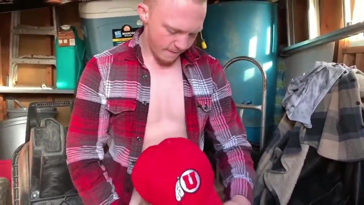 farmer boys fuck in the shed