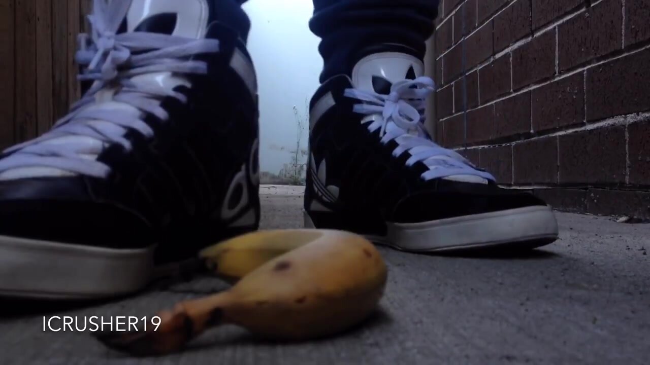 Adidas Hardcourt smash bananas (2016)