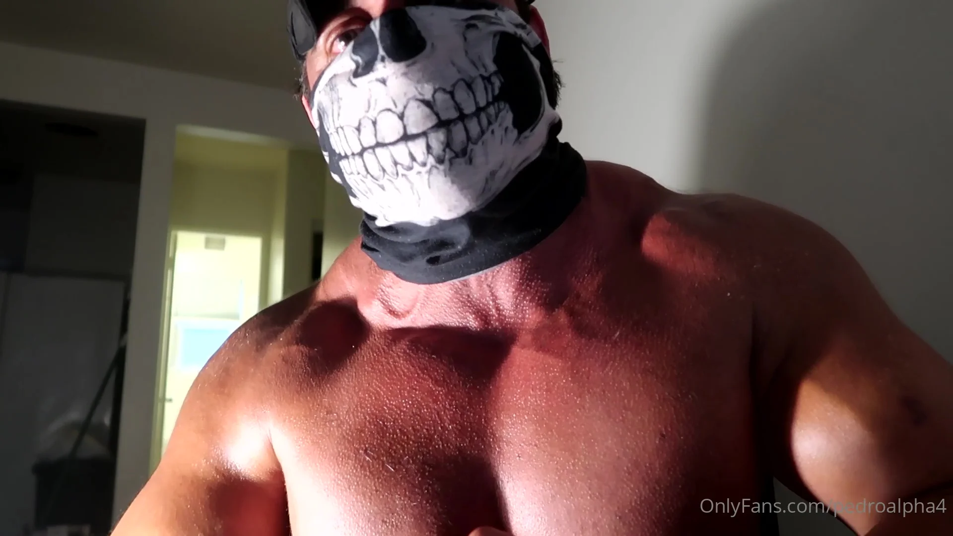 Yes Pro Please Com - Yes please: Big Masked Daddy Flexing - ThisVid.com