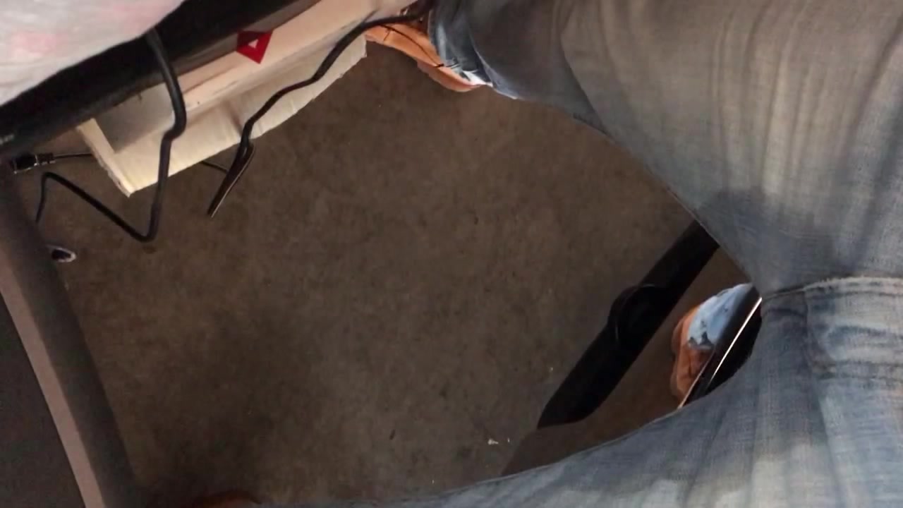Jeans piss - video 2