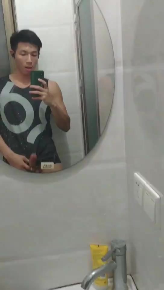 Hot straight sg boy show off huge dick