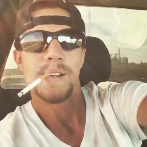 Smoking Redneck: Who Wants Him to Give You a Ride?