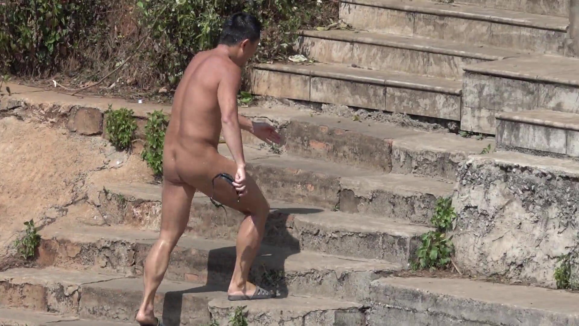 Chinese naked swimming spy 2