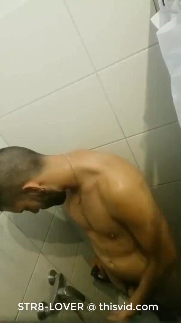sexy guy in gym shower (spy cam)