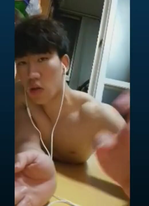 Handsome Korea Guy Jerking Off Skype