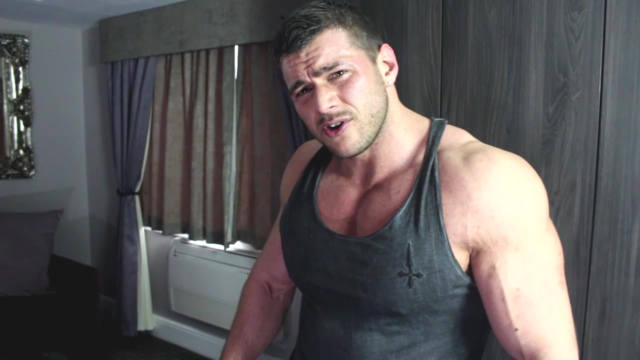 CUM BULLY