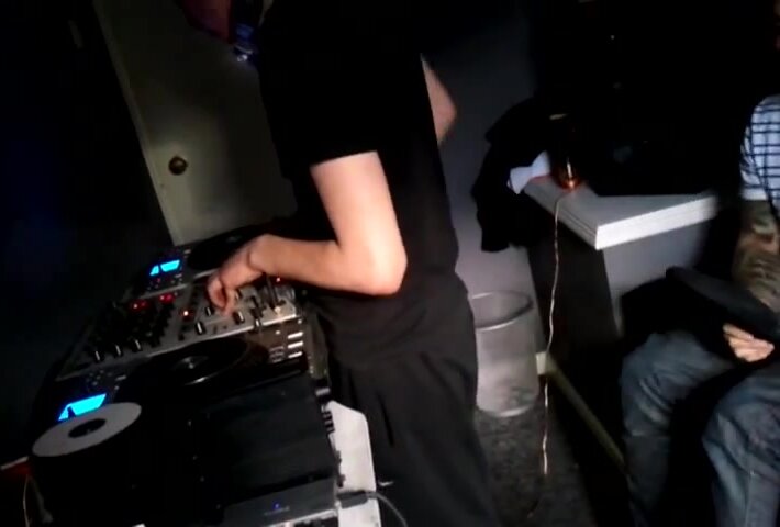 Jono gets pantsed