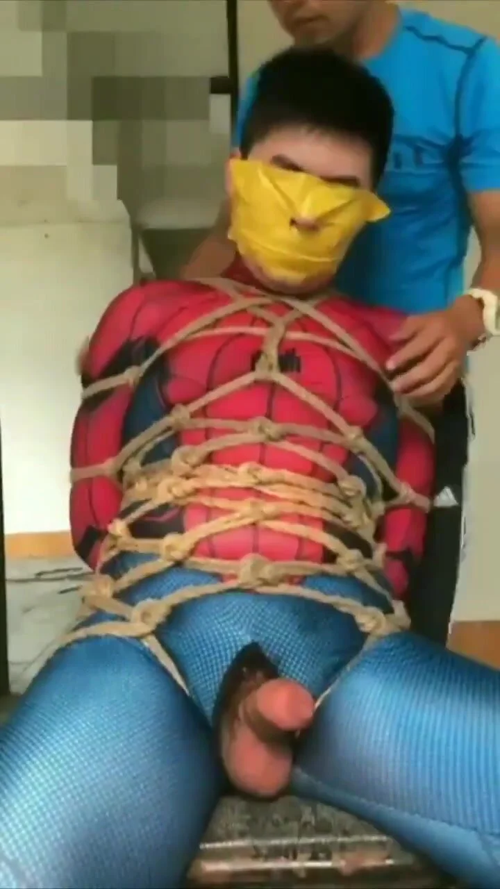 Spiderman: Spiderman cum - video 2 - ThisVid.com