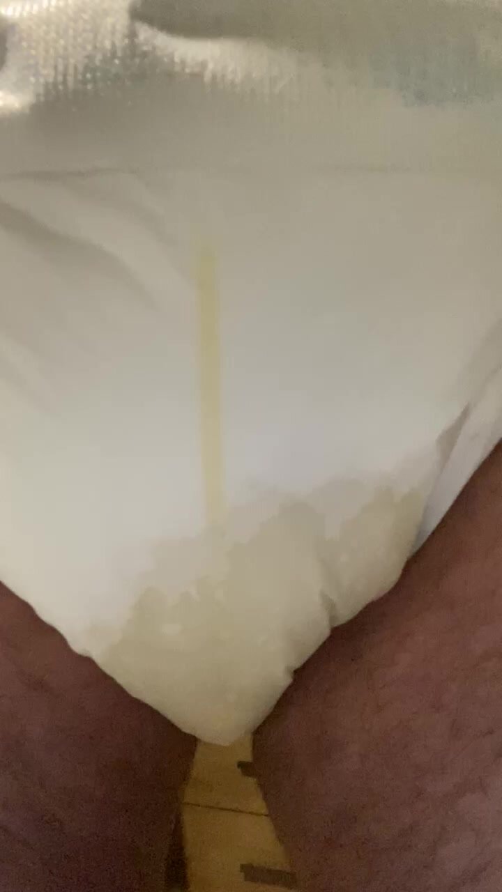 Wetting and messing - video 3