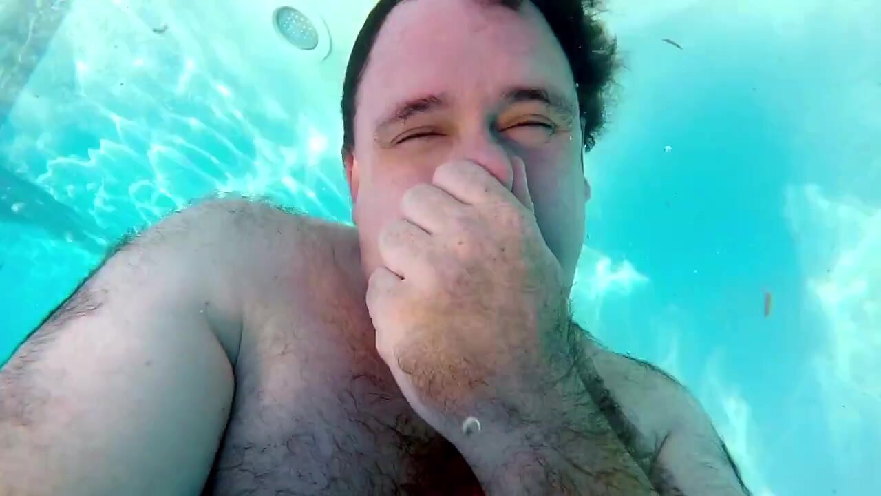 Matt barefaced underwater