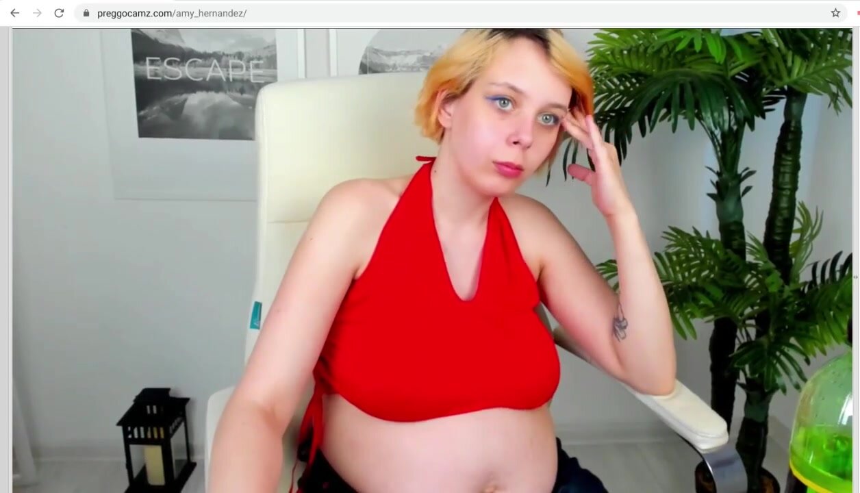 blonde pregnant woman is inviting you to fuck her