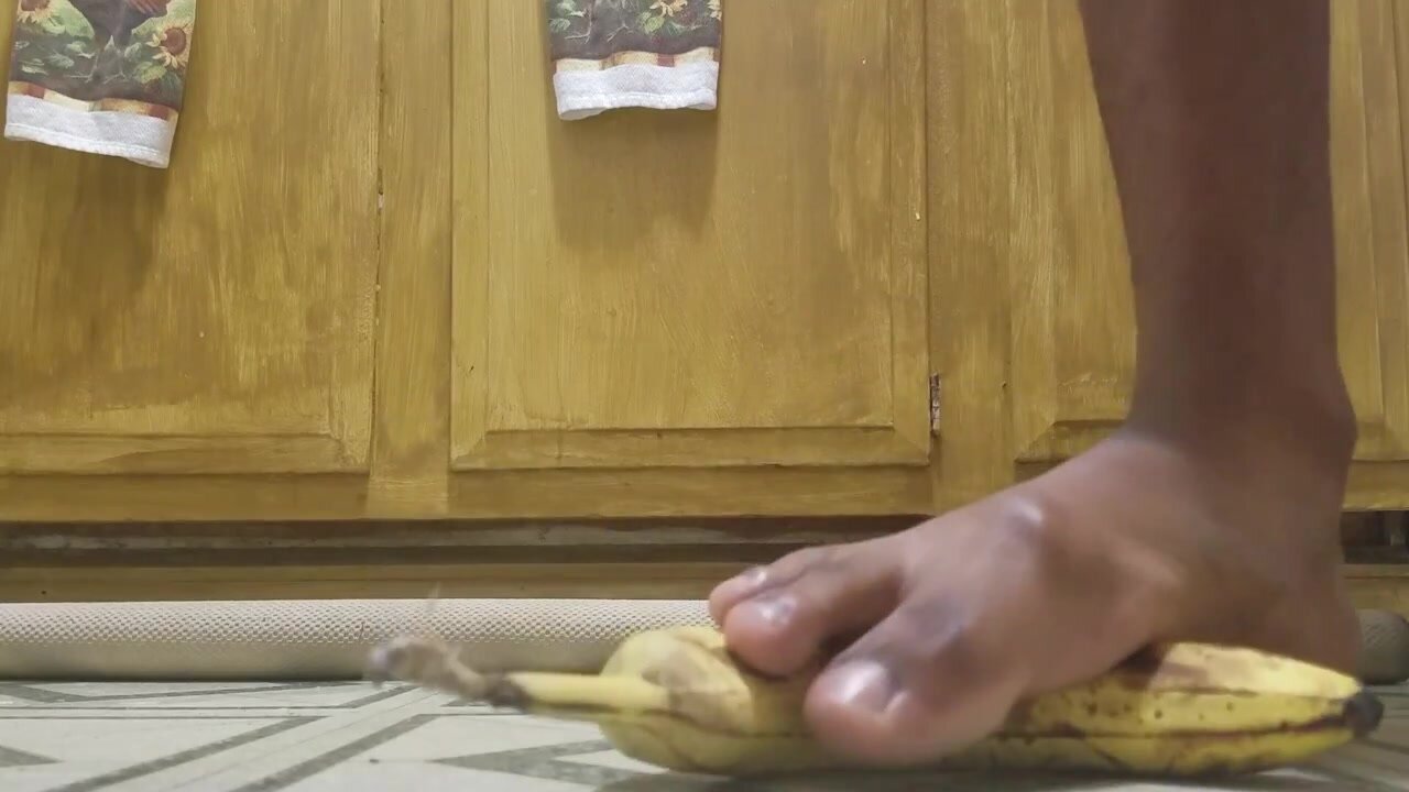 Banana Barefoot Crush