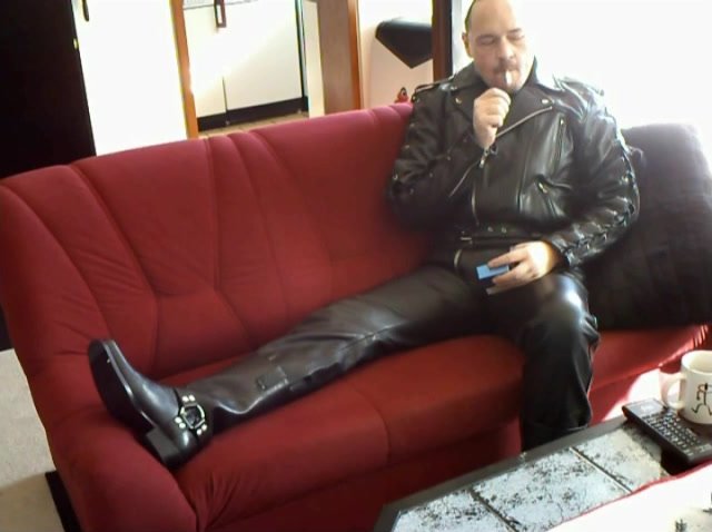 Sound of leather - video 2