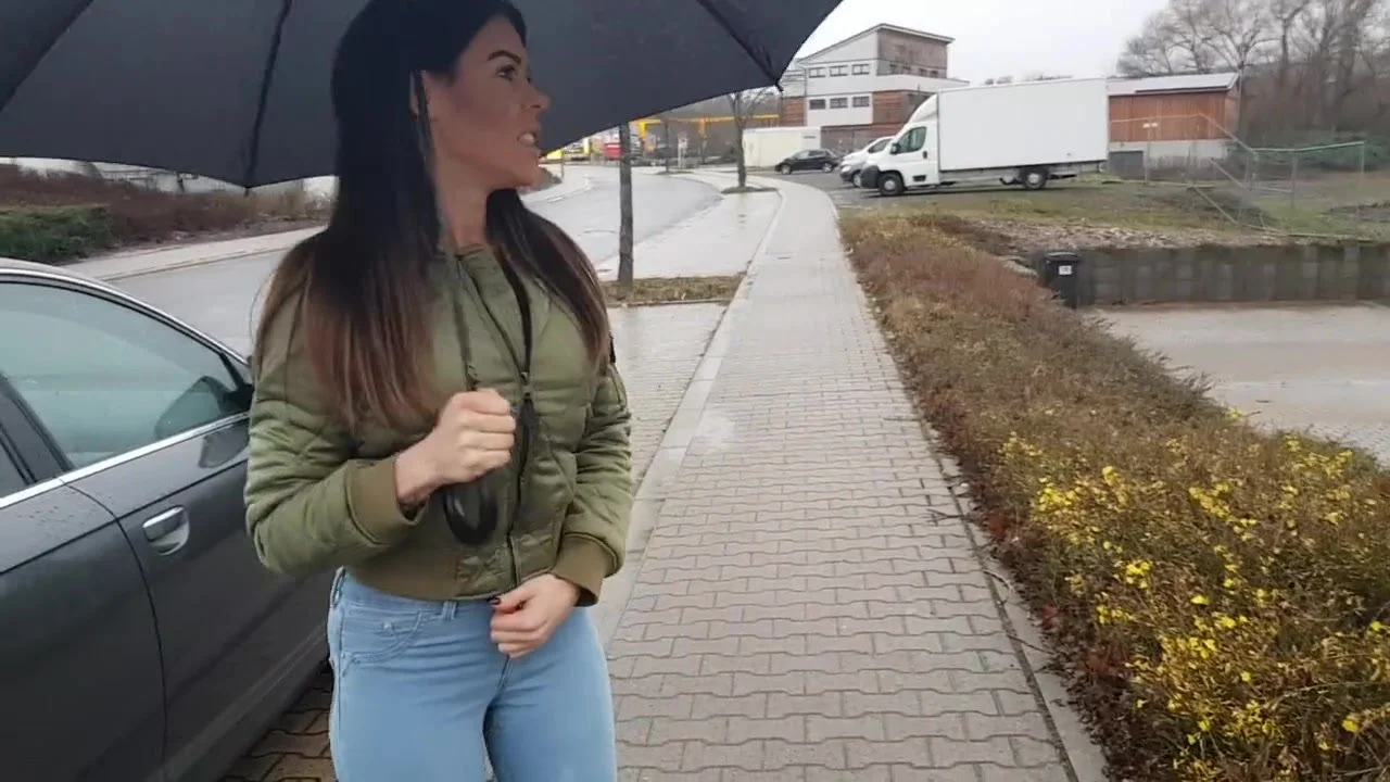 Naughty girl wets herself in public - ThisVid.com на русском