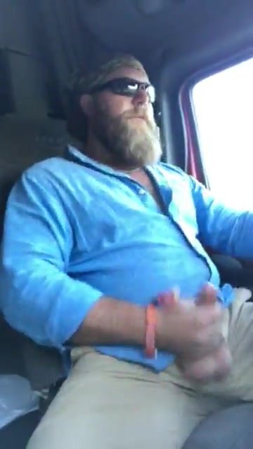 vocal trucker cums on the road - "fuck dude!"
