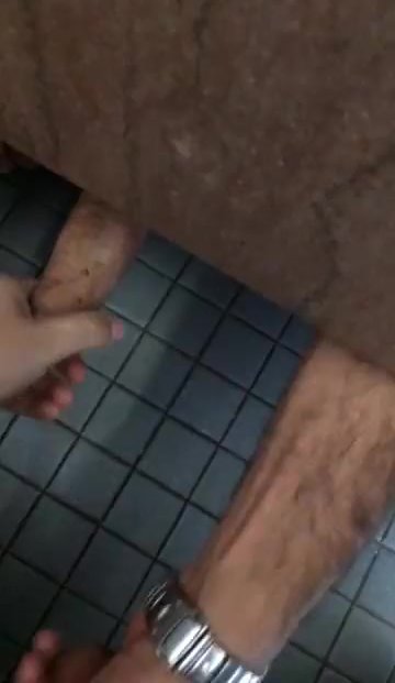 anon under long dick under stall