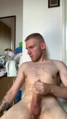 Hot looking guy wanks, and has a watery cum